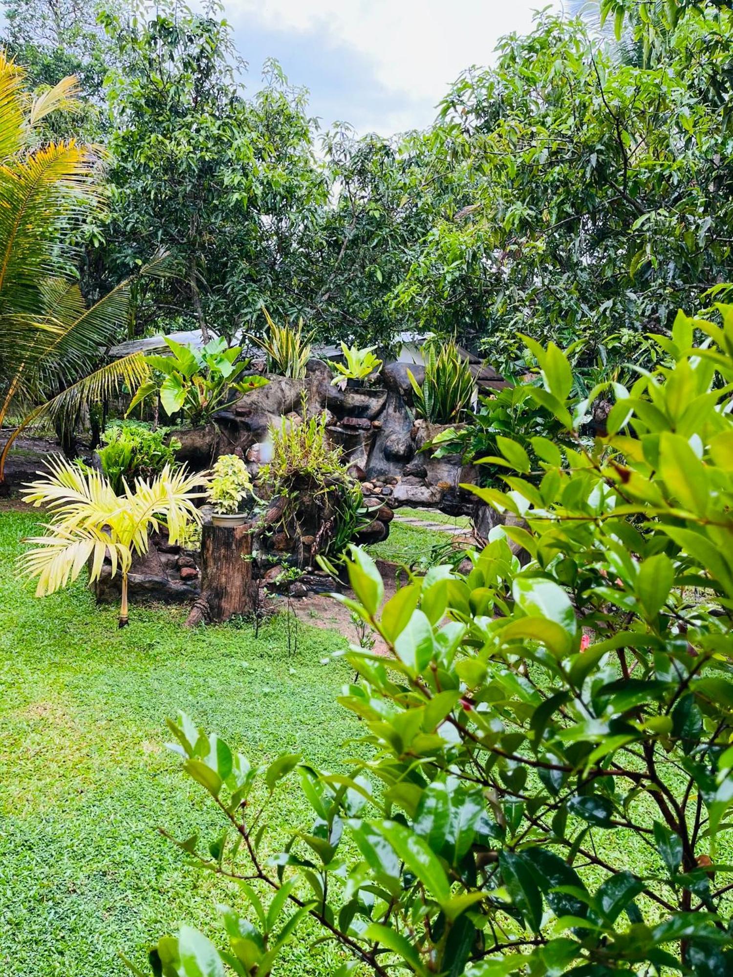 Villa Green Space Matara Luaran gambar