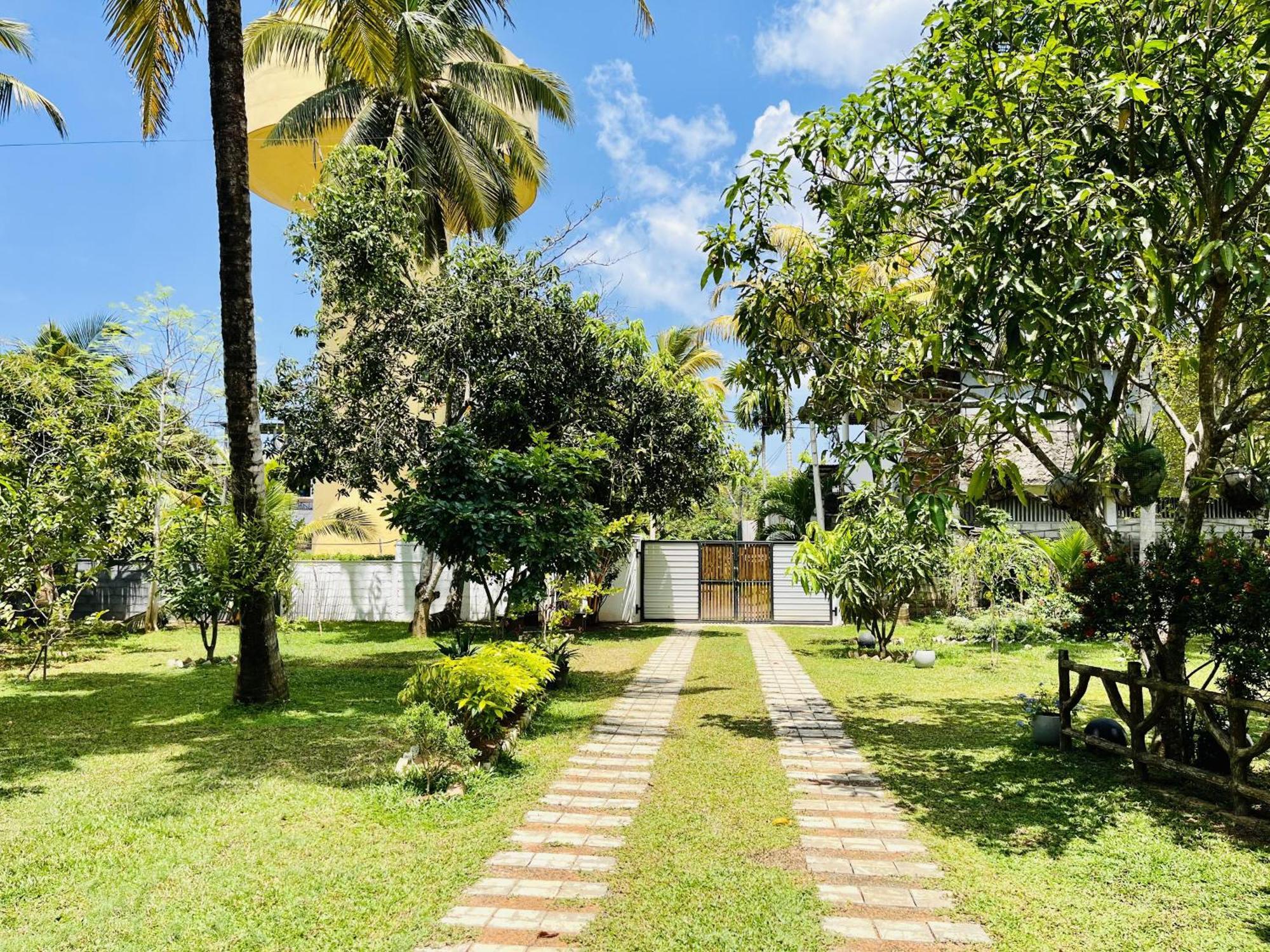 Villa Green Space Matara Luaran gambar